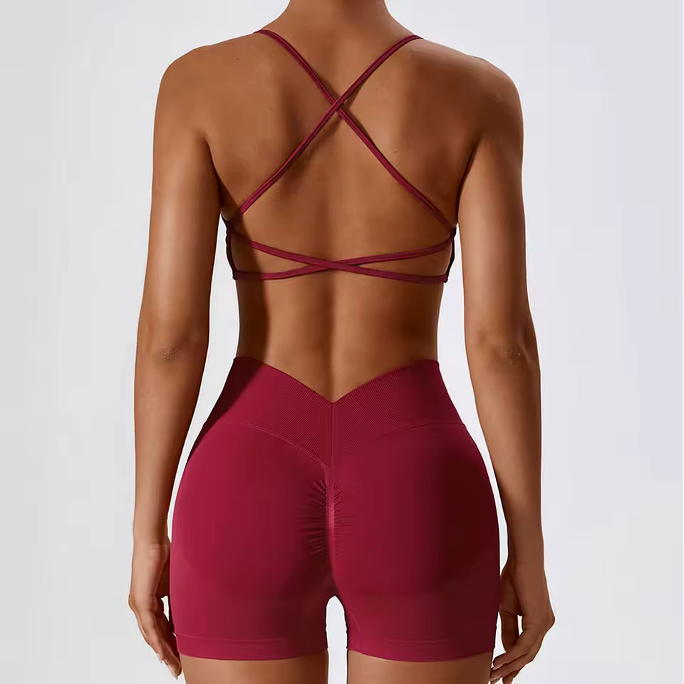 Conjunto feminino sem costuras para ioga e ginásio — inclui top curto e calções, ideal para treino, corrida e fitness (2 peças).