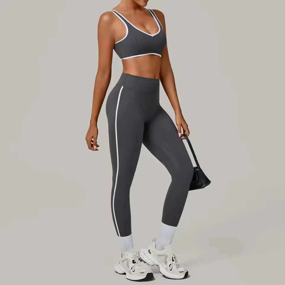 Conjunto feminino de treino com 2 peças — roupa desportiva de ioga, leggings e sutiã desportivo com efeito push up para ginásio e fitness.