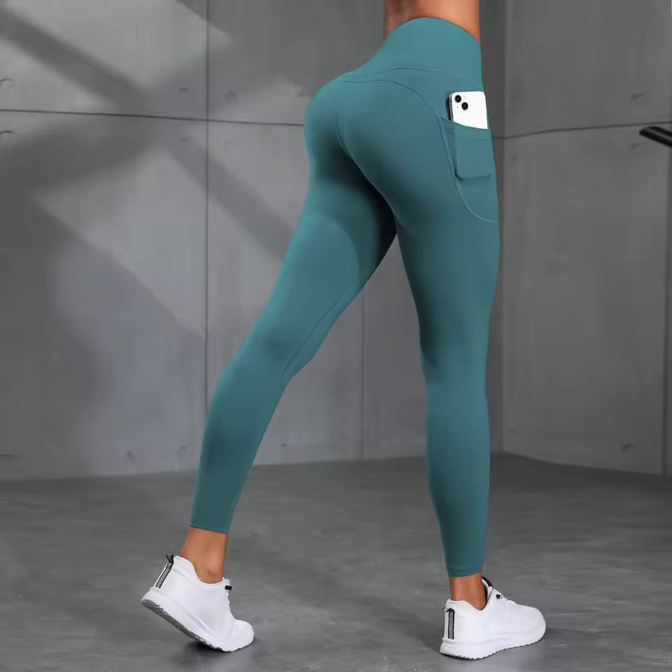 Leggings desportivas femininas com bolso e estampado camuflado, de cintura alta e efeito push-up, ideais para corrida, fitness, yoga e atividades ao ar livre, à prova de agachamento.