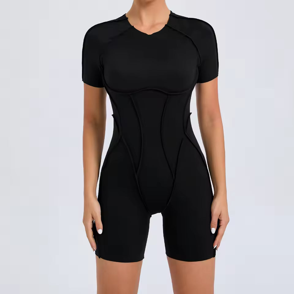 Macacão desportivo acolchoado — conjunto feminino de ginásio e ioga, ideal para treino e fitness.