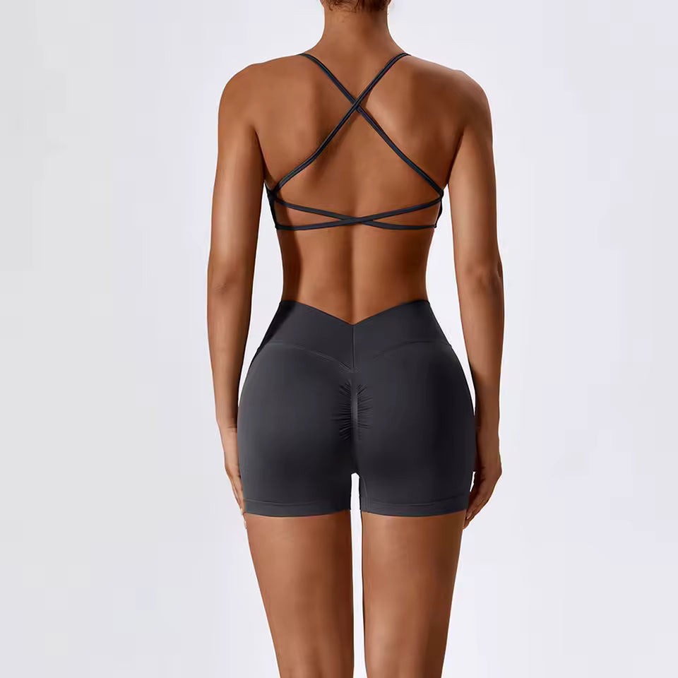 Conjunto feminino sem costuras para ioga e ginásio — inclui top curto e calções, ideal para treino, corrida e fitness (2 peças).