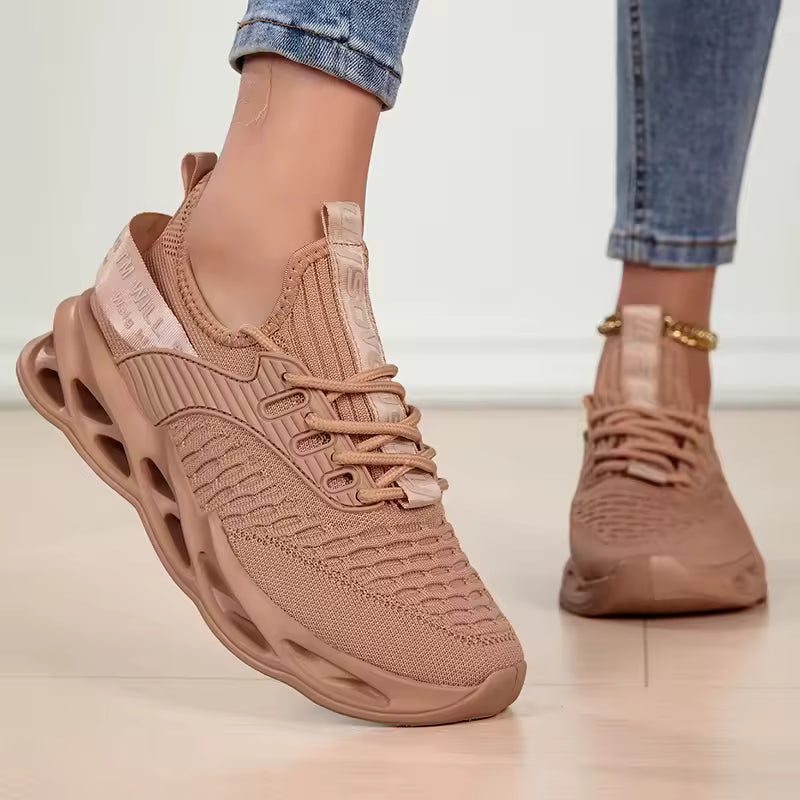 Ténis desportivos femininos de moda com plataforma — modelo plano para primavera e inverno, ideal para corrida