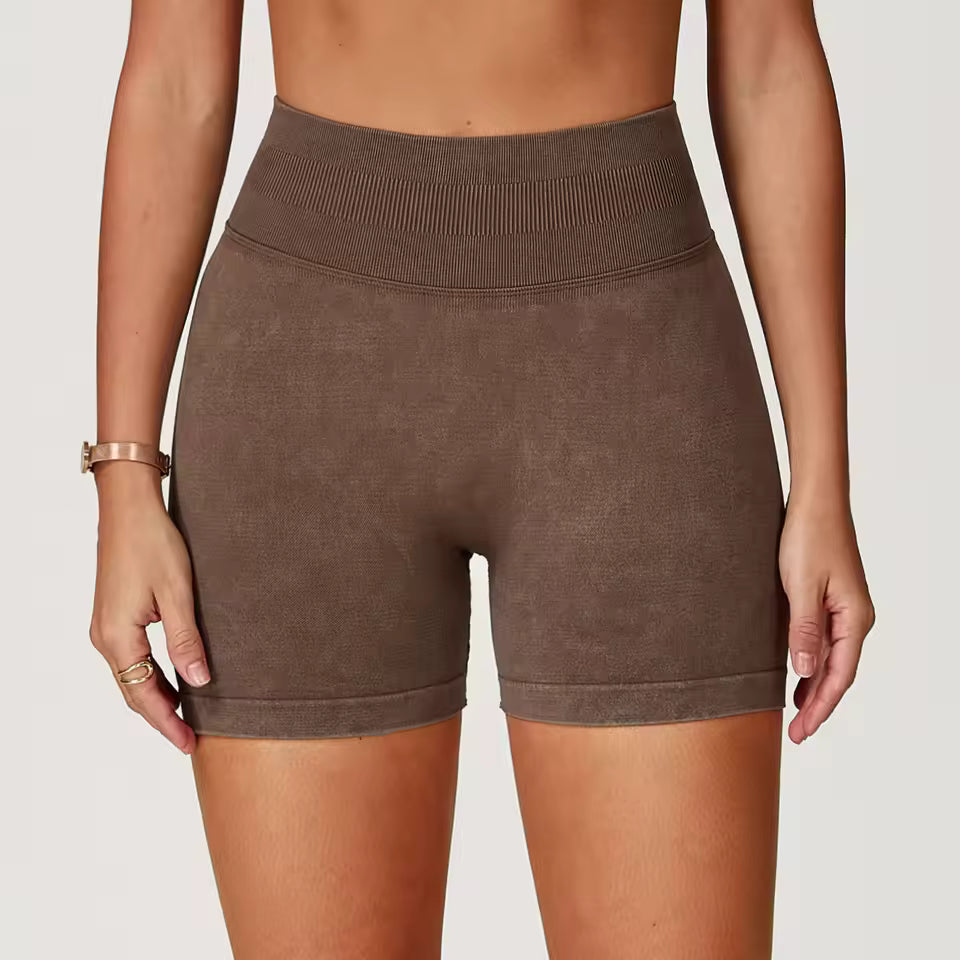 Shorts de yoga femininos de cintura alta, efeito “bumbum levantado”, em tecido com acabamento lavado, ideais para treino, fitness, corrida e ginásio