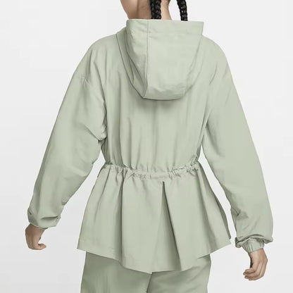 Casaco Feminino Nike Oficial Autêntico 2024 — Impermeável, Respirável e com Capuz FN3670-370