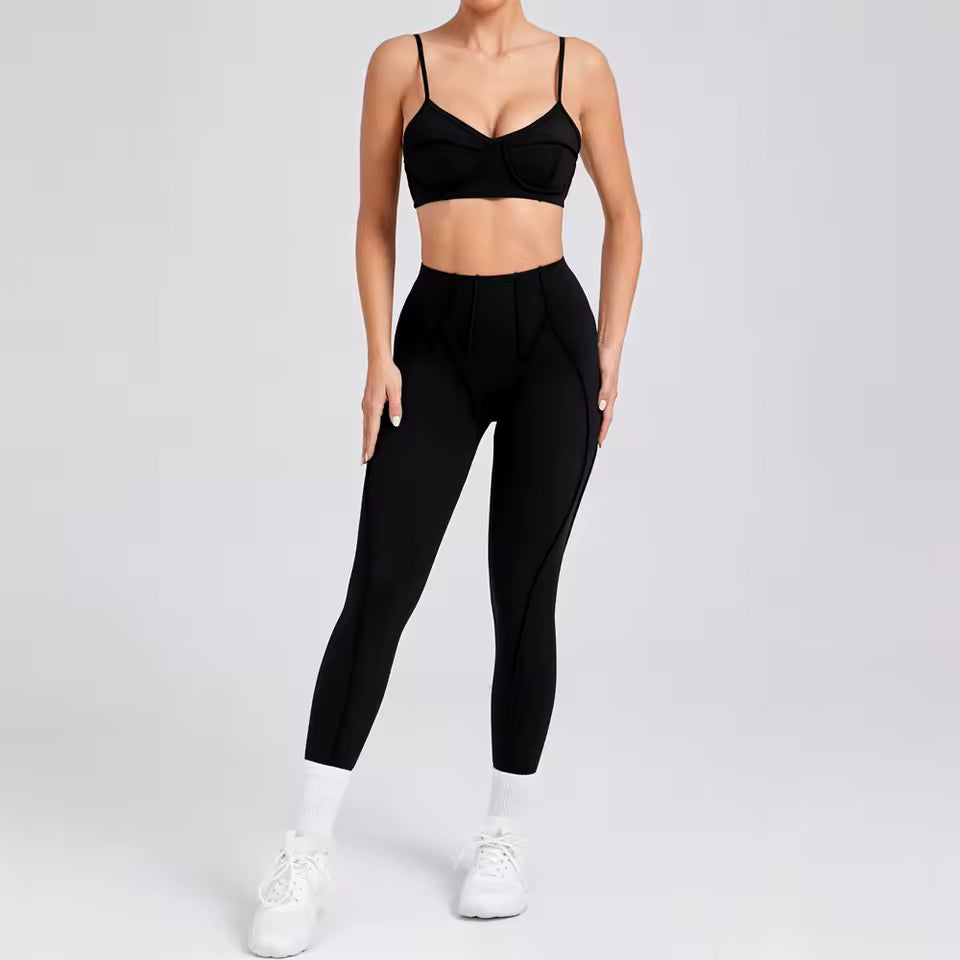 Conjunto feminino de ioga 3D — leggings de cintura alta que modelam e levantam o quadril, com top sem costas, para treino e ginásio.