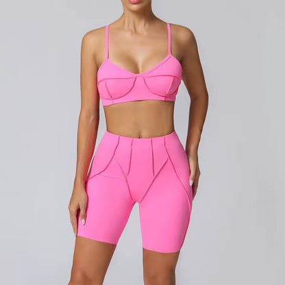 Conjunto feminino de ioga 3D — leggings de cintura alta que modelam e levantam o quadril, com top sem costas, para treino e ginásio.