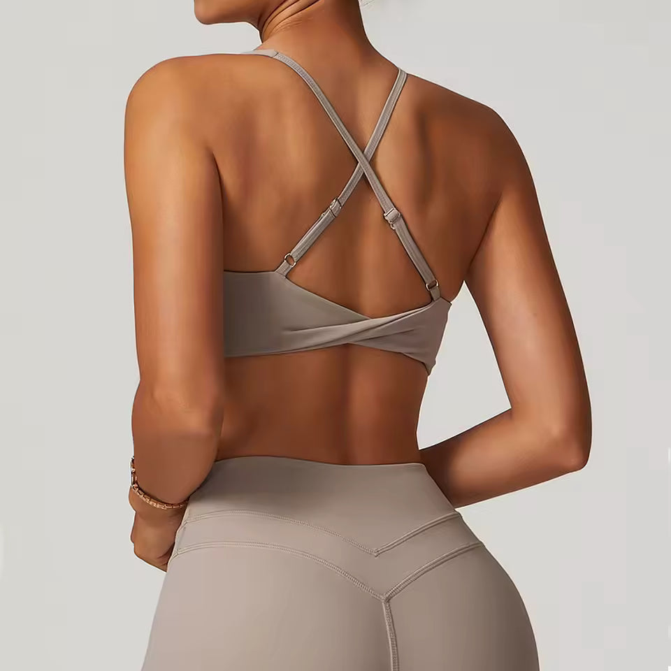 Top desportivo feminino push-up — ideal para ginásio, corrida e yoga, com tecido elástico e confortável