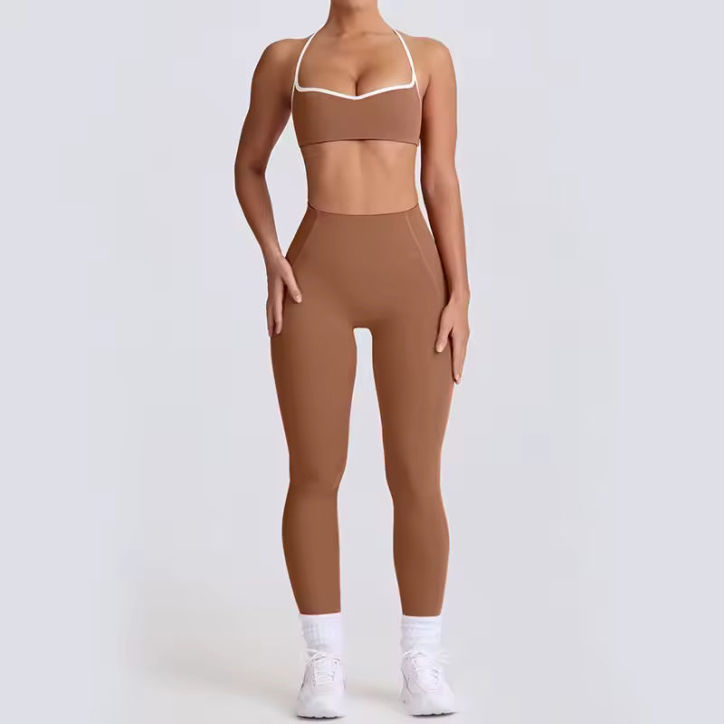 Conjunto de yoga feminino 2025 – cintura alta, efeito push-up e modelador, composto por top desportivo sem costas e leggings de compressão, ideal para treino, ginásio e yoga.