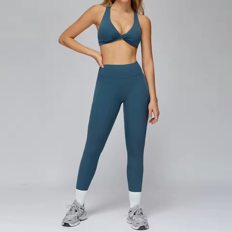 Conjunto de yoga feminino 2 peças: sutiã desportivo e roupas de treino de mangas curtas — ideal para ginásio, corrida e prática de yoga.