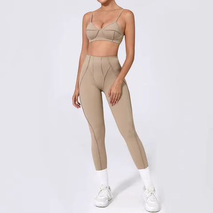 Conjunto feminino de ioga 3D — leggings de cintura alta que modelam e levantam o quadril, com top sem costas, para treino e ginásio.