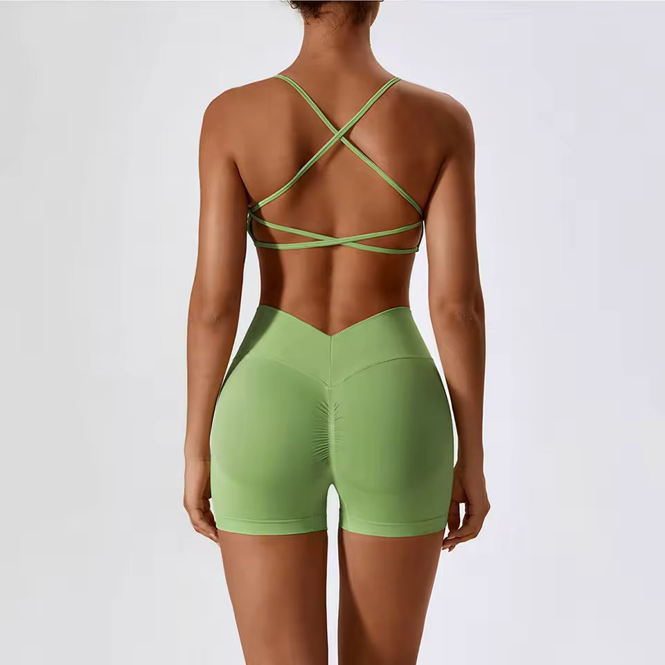 Conjunto feminino sem costuras para ioga e ginásio — inclui top curto e calções, ideal para treino, corrida e fitness (2 peças).