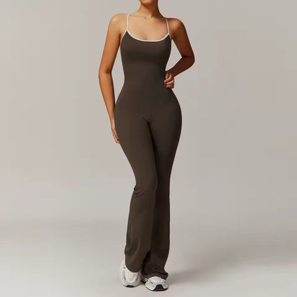 Macacão feminino justo com decote em “V” nas costas — peça desportiva e casual, ideal para treino, fitness e streetwear.
